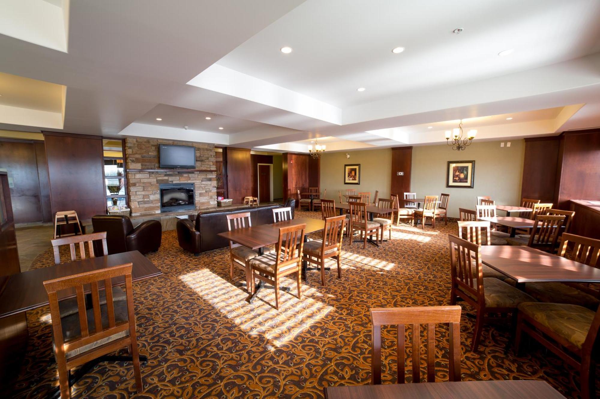 Holiday Inn Express & Suites Drayton Valley By Ihg Exterior foto