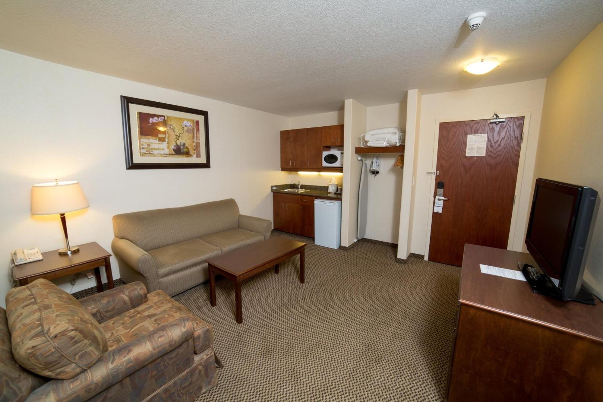 Holiday Inn Express & Suites Drayton Valley By Ihg Exterior foto